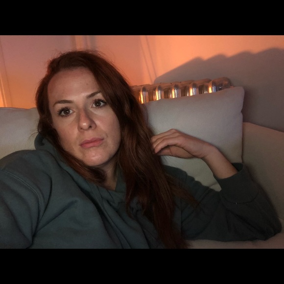 Meet your Posher, Alex - Picture 1 of 1